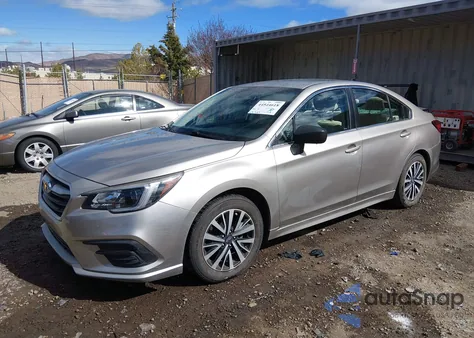 2019 Subaru Legacy 2.5I z USA, uszkodzony, nr VIN 4S3BNAB66K3010261